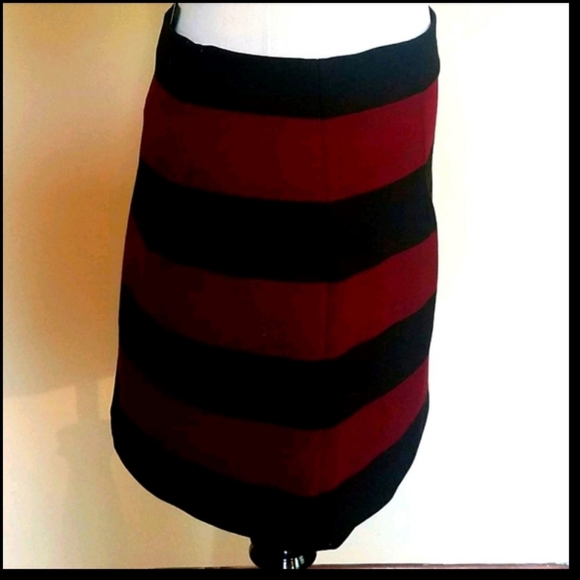Zara red and black striped mini skirt - Picture 6 of 7